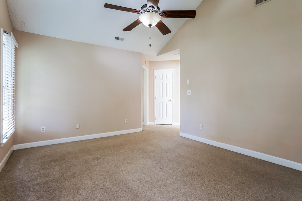 Building Photo - 4900 Royal Troon Dr