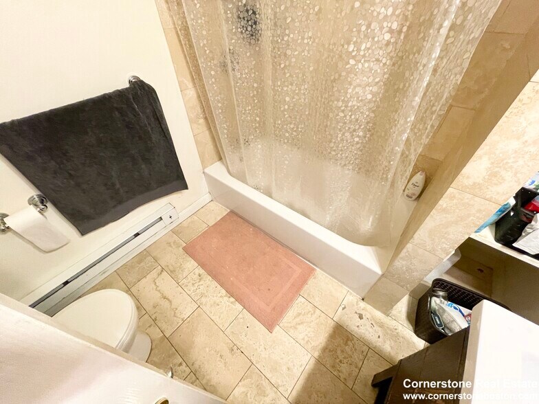 Building Photo - 588 Columbus Ave