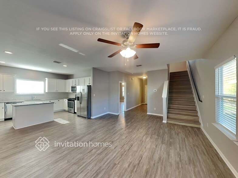 Building Photo - 1041 Esplanade Pkwy