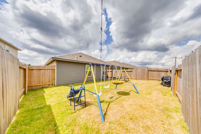 Building Photo - 6055 Diamond Vis Ct