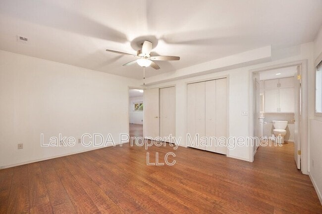 Building Photo - 12616 N Emerald Dr