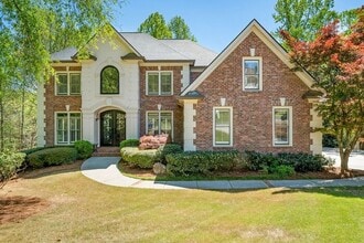 Building Photo - 7015 Blackthorn Ln