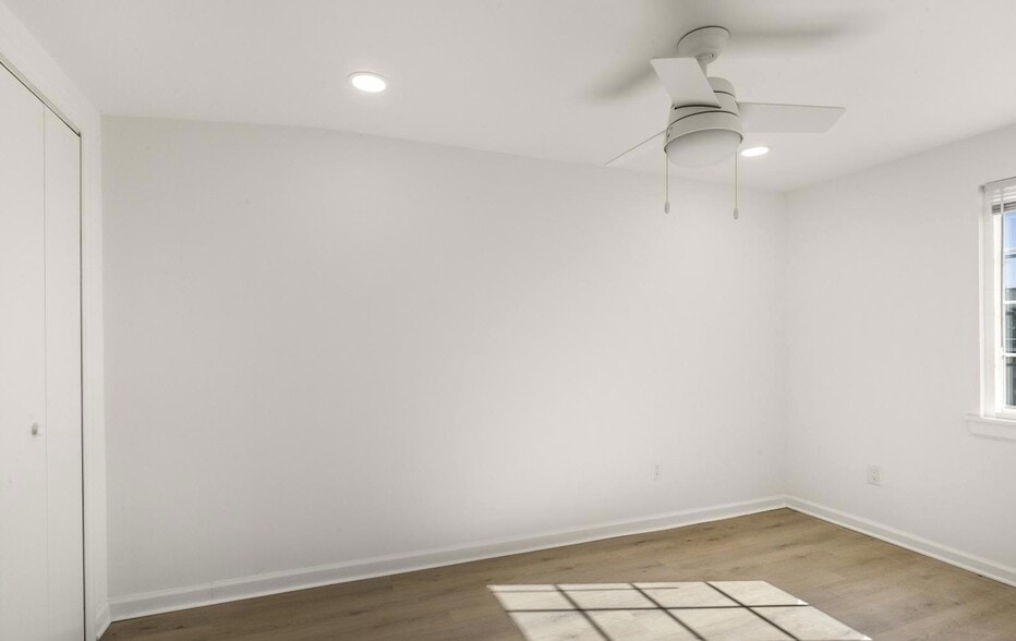 Building Photo - 2723 E Huntingdon St