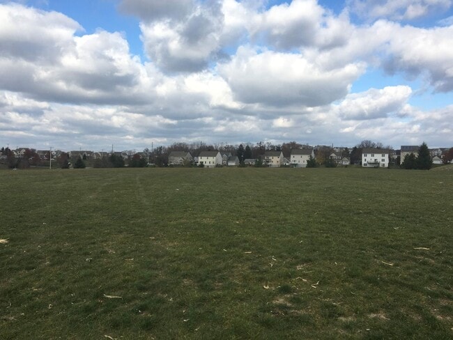 Building Photo - Beautiful 3 Bedroom Townhome in Mt. Joy