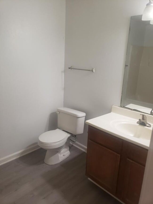 Building Photo - The Pointe