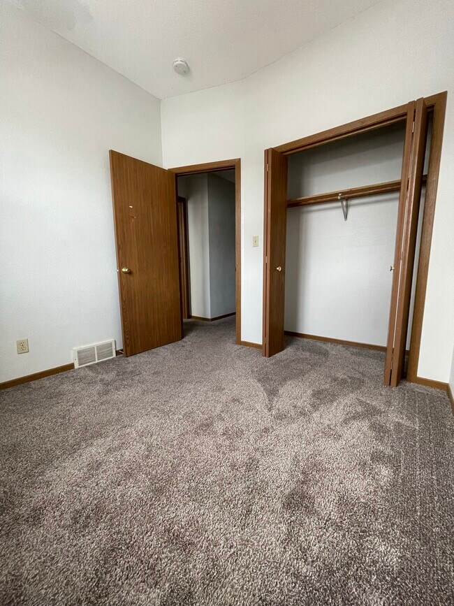 Building Photo - Whittier Apartments