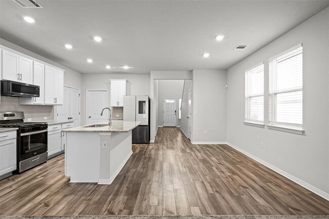 Building Photo - 6309 Night Chinook Dr