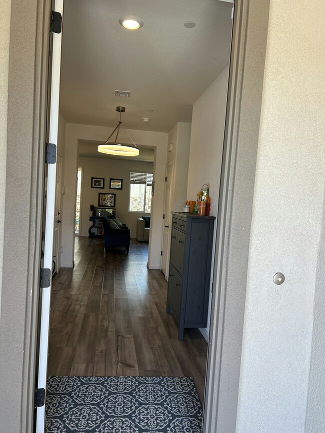 Building Photo - 6184 Orsi Ct