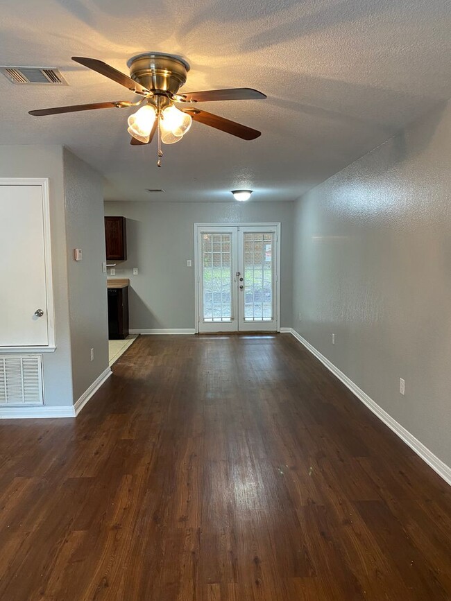 Building Photo - 14815 Judson Rd