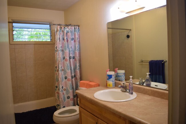 Building Photo - MAUI MEADOWS UNFURNISHED 3 BD. 2 BATH HOME...