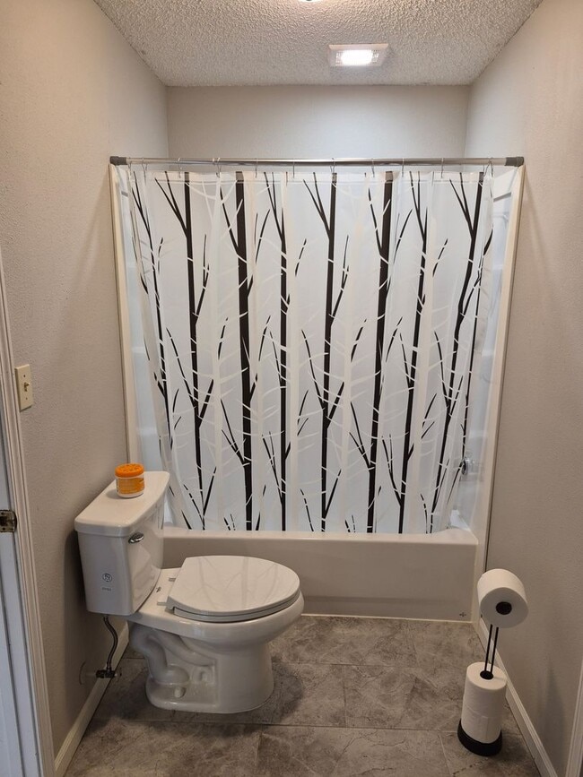 Building Photo - 3 Bedroom Home in Gravois Mill