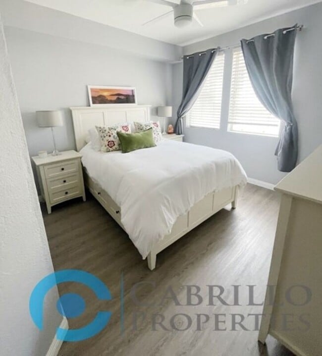 Building Photo - 640 Camino De Ln