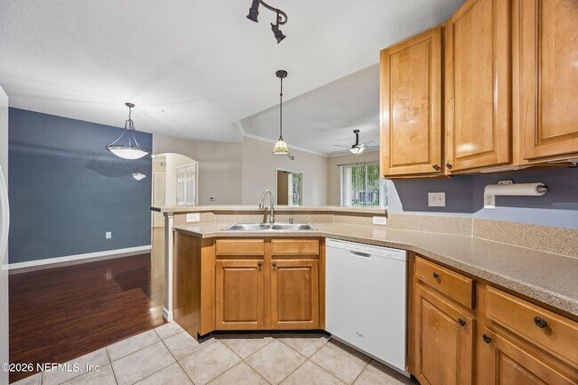 Building Photo - 785 Oakleaf Plantation Pkwy