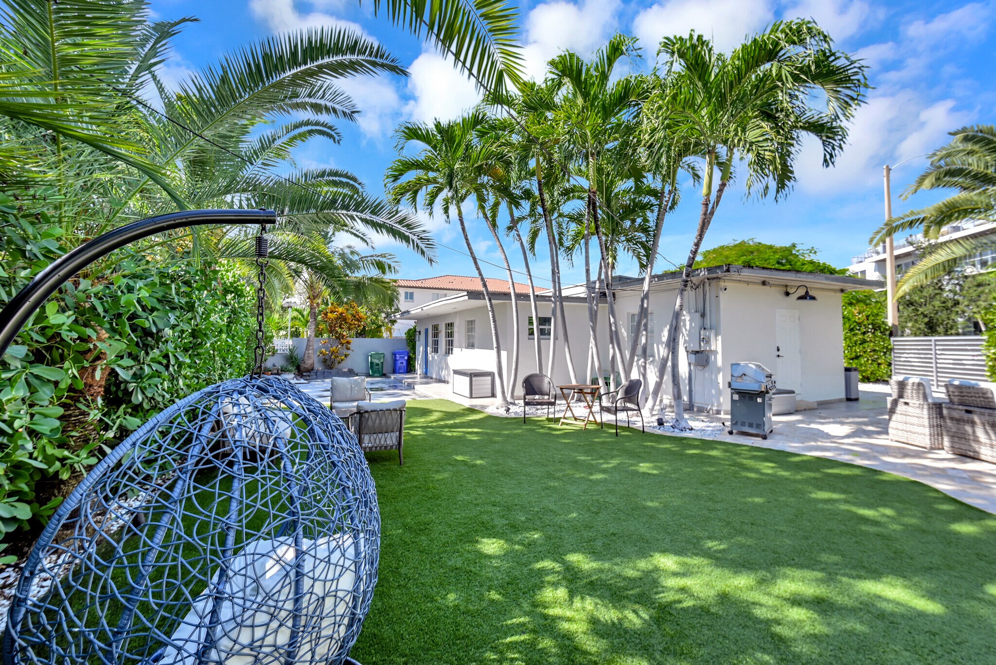 Building Photo - 1800 SW 5th Ave