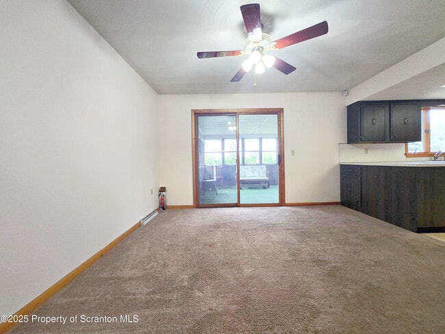 Building Photo - 925 Jessup Ave