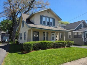 Building Photo - 210 N Midler Ave