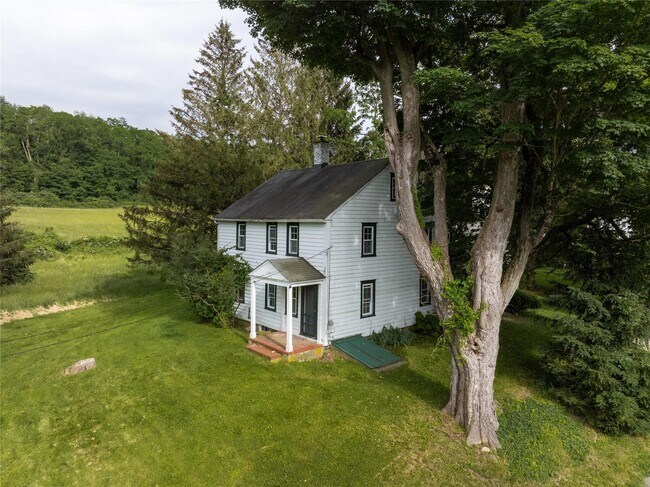 Building Photo - 11 Glen Arden Dr