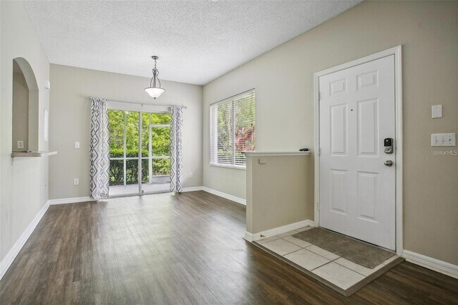 Building Photo - 18181 Paradise Point Dr
