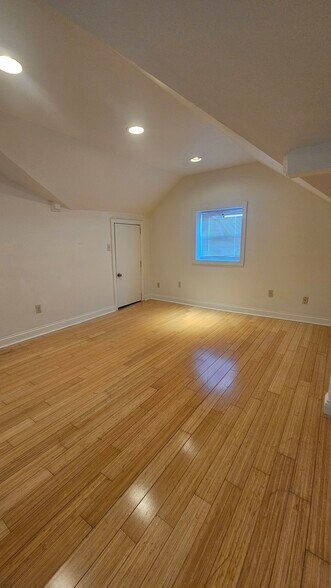 Bedroom 1 with 2 closets - 635 Kress Aly