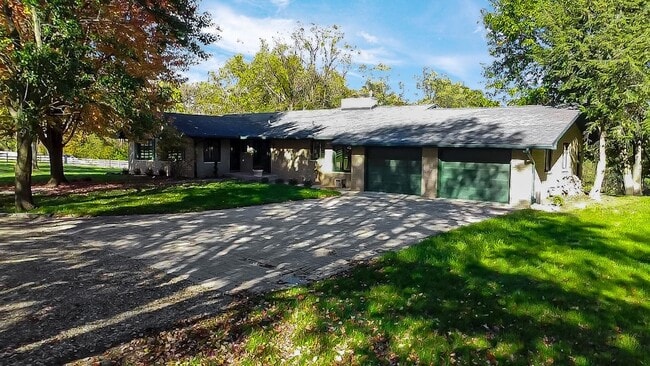 Building Photo - 6271 N 525 W