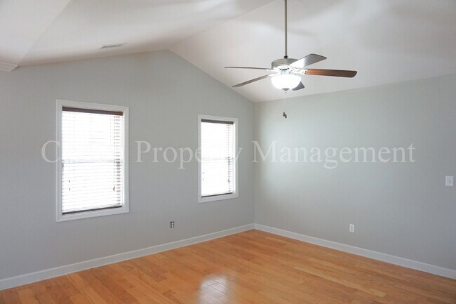 Building Photo - 2018 Willow Stone Ct