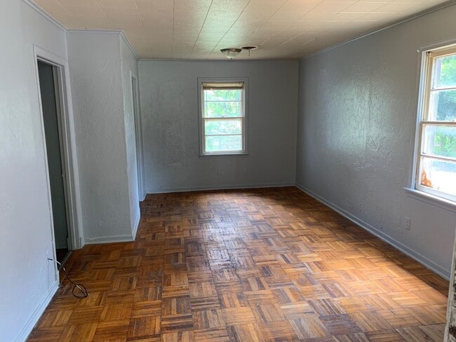 Building Photo - 1610 Ozan St