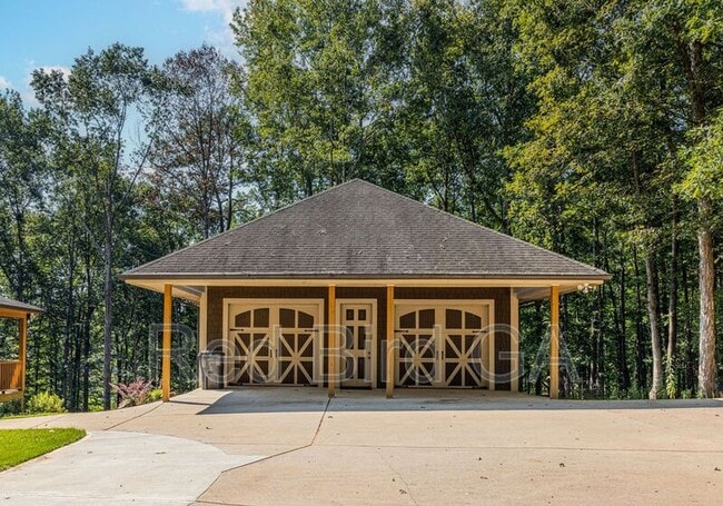 Building Photo - 168 Timberlake Dr