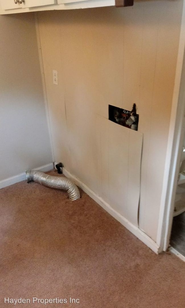 Building Photo - 3 br, 1.5 bath House - 209 F McQueen St