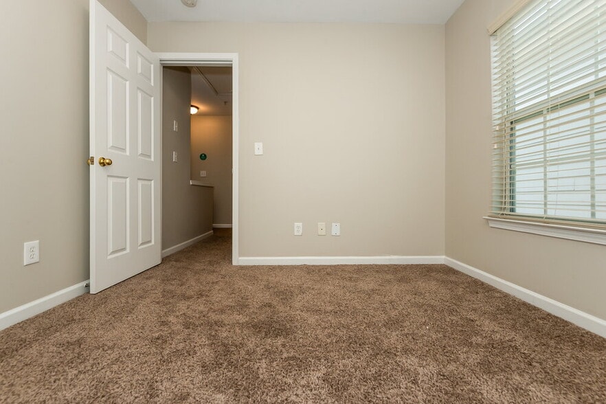 Building Photo - 2014 Appaloosa Way