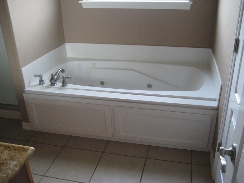 Building Photo - 107 Greer St