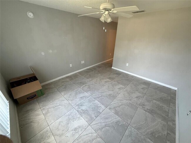 Building Photo - 2671 Sanderling St