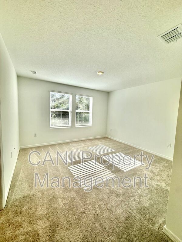 Building Photo - 212 Riverfront Wy