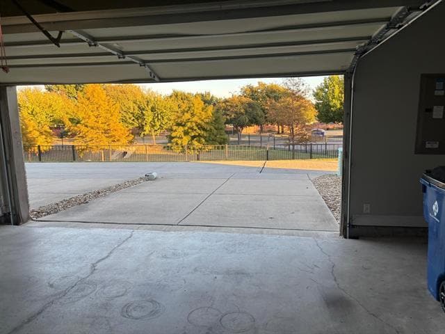 Building Photo - 6142 Rainbow Valley Pl