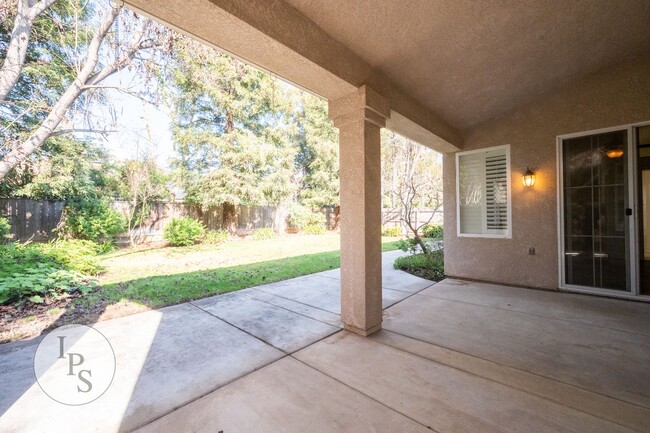 Building Photo - NorthWest Fresno Home, 3BR/2BA, Built 1998...