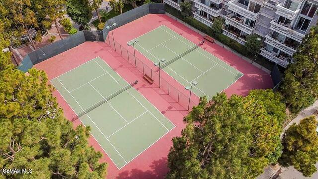 Building Photo - 4338 Redwood Ave