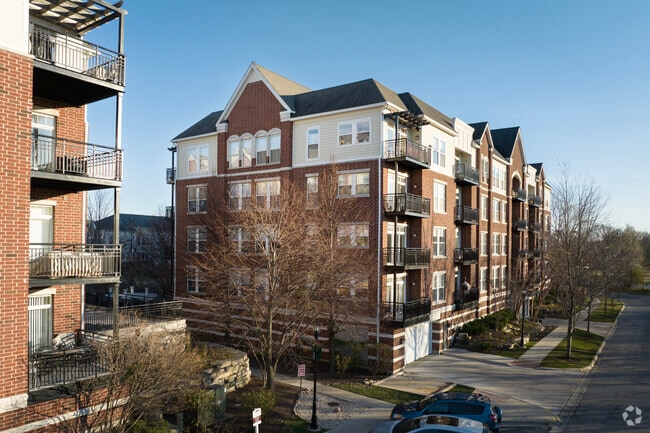 Building Photo - The Residences at the Grove