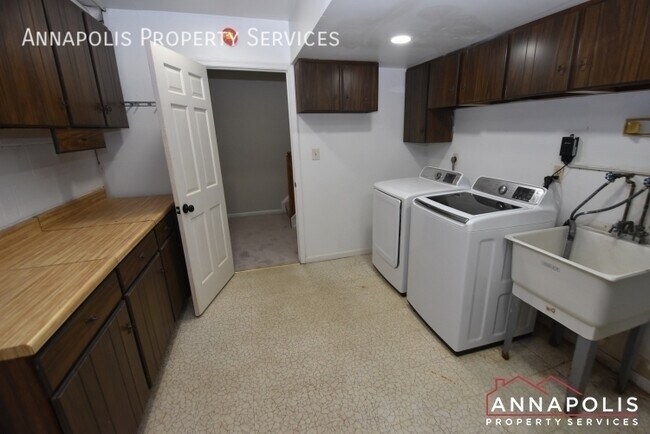 Building Photo - 1254 Masters Dr