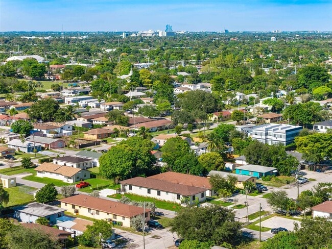 Building Photo - 601 NW 3rd Ave