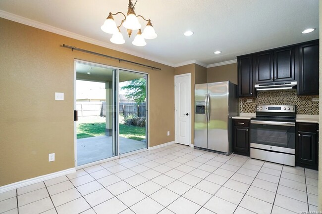 Building Photo - Cozy 2-Bedroom Home Just Off 151 & 410