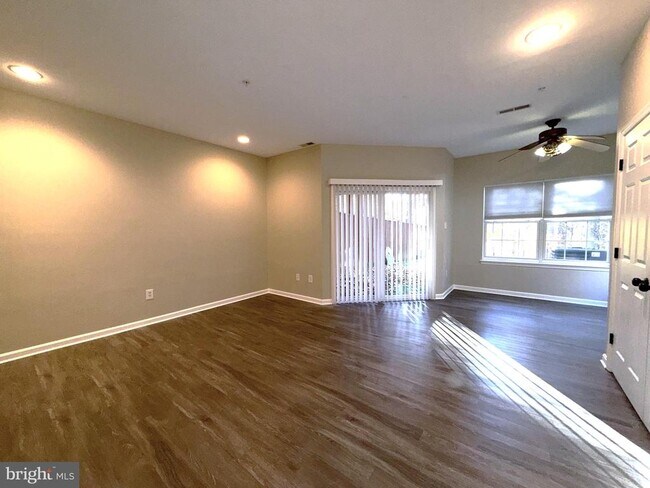 Building Photo - 623 Trout Run Ct