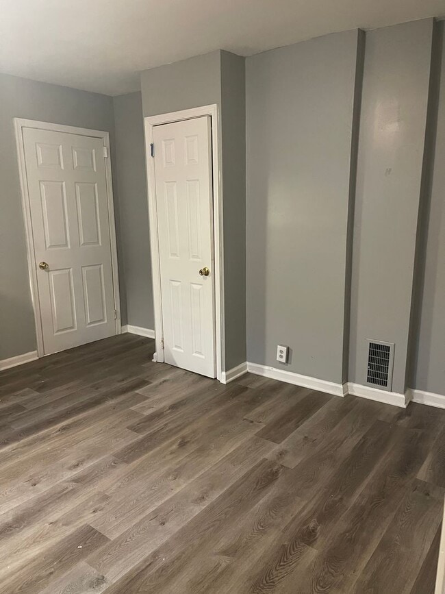 Building Photo - Coming SOON! UPDATED! GREAT AMENITIES! GREAT LOCATION! 4 Bedroom 2.5 Bathroom