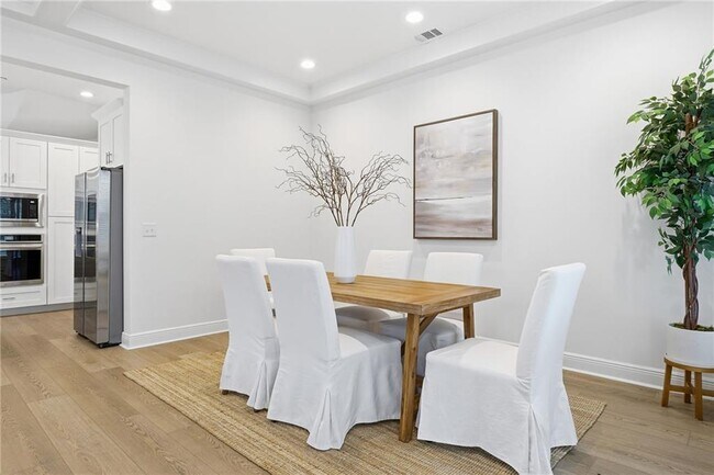 Building Photo - 110 Via Roma