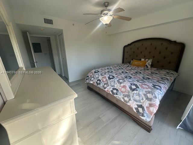 Building Photo - 520 SE 5 Ave