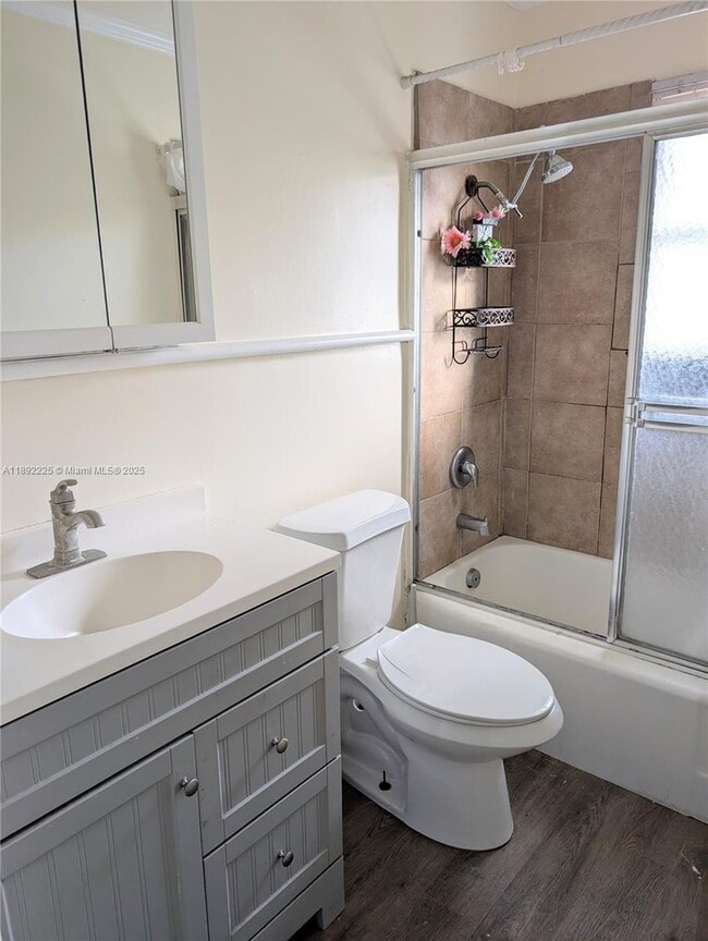 Building Photo - 419 S C St