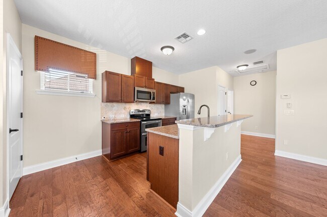 Building Photo - 8393 Laureate Blvd