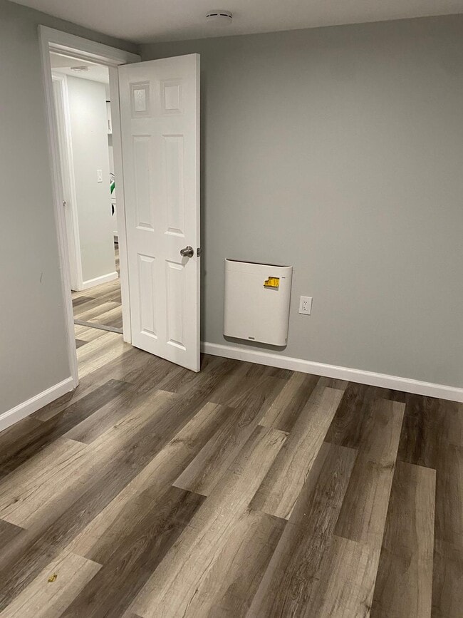 Building Photo - 12 Plank Rd