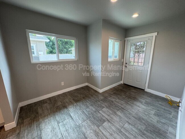 Building Photo - 144 Primrose Ave