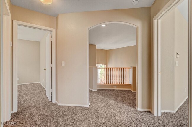 Building Photo - 893 Dancing Vines Ave