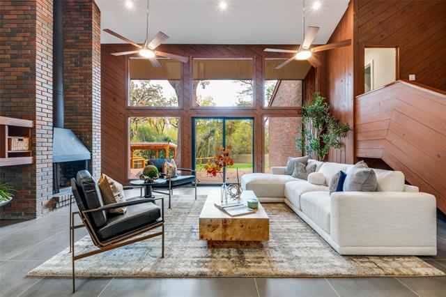 Building Photo - 3974 Lost Creek Dr