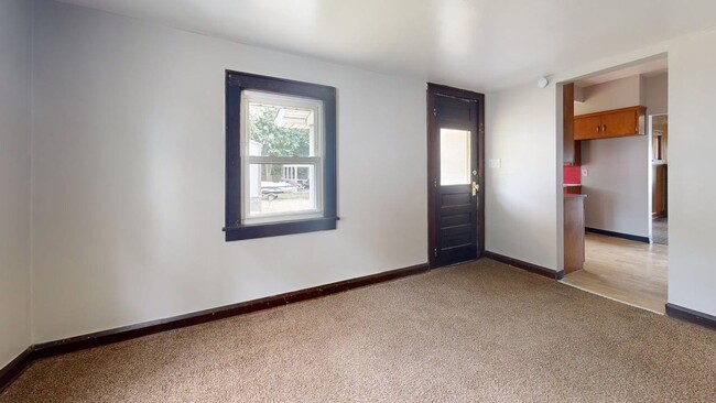 Building Photo - Spacious 3-Bedroom Home in Canton, OH | 1,320 Sq Ft